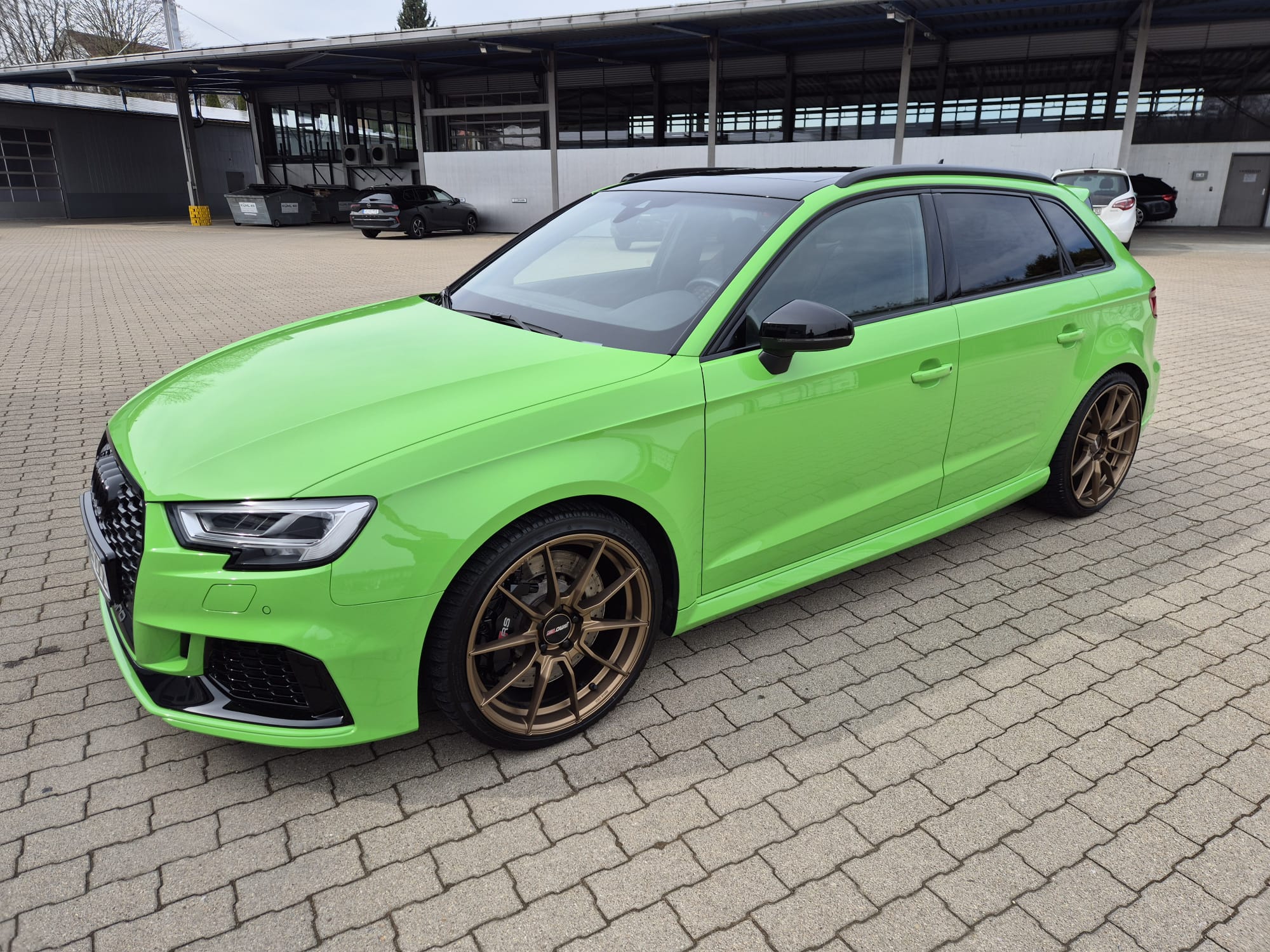Berger Glanz Audi Gruen Referenz 5